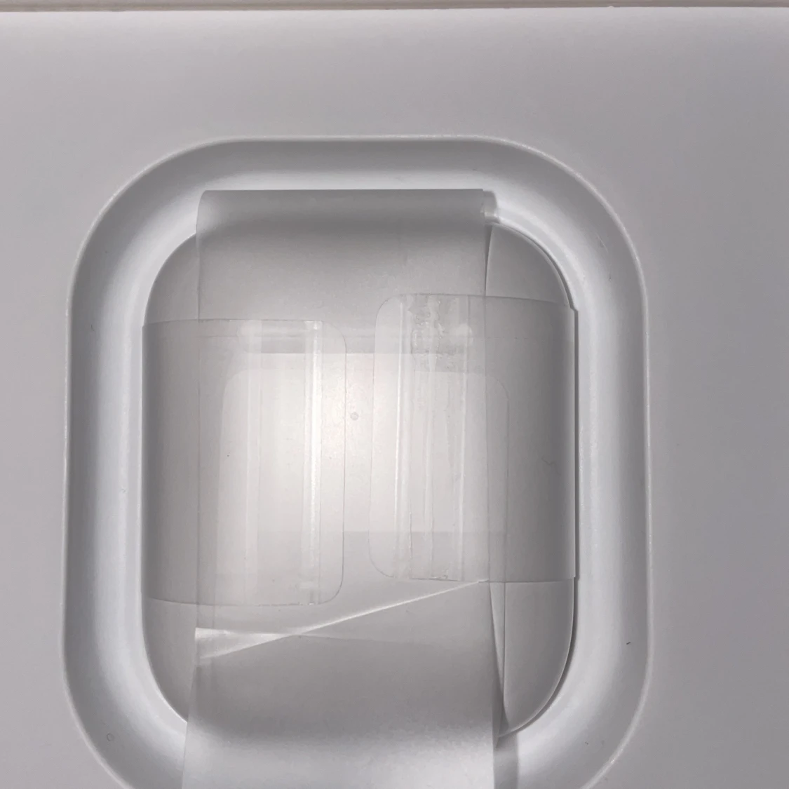 Apple AirPods med trådlöst laddningsetui - 3