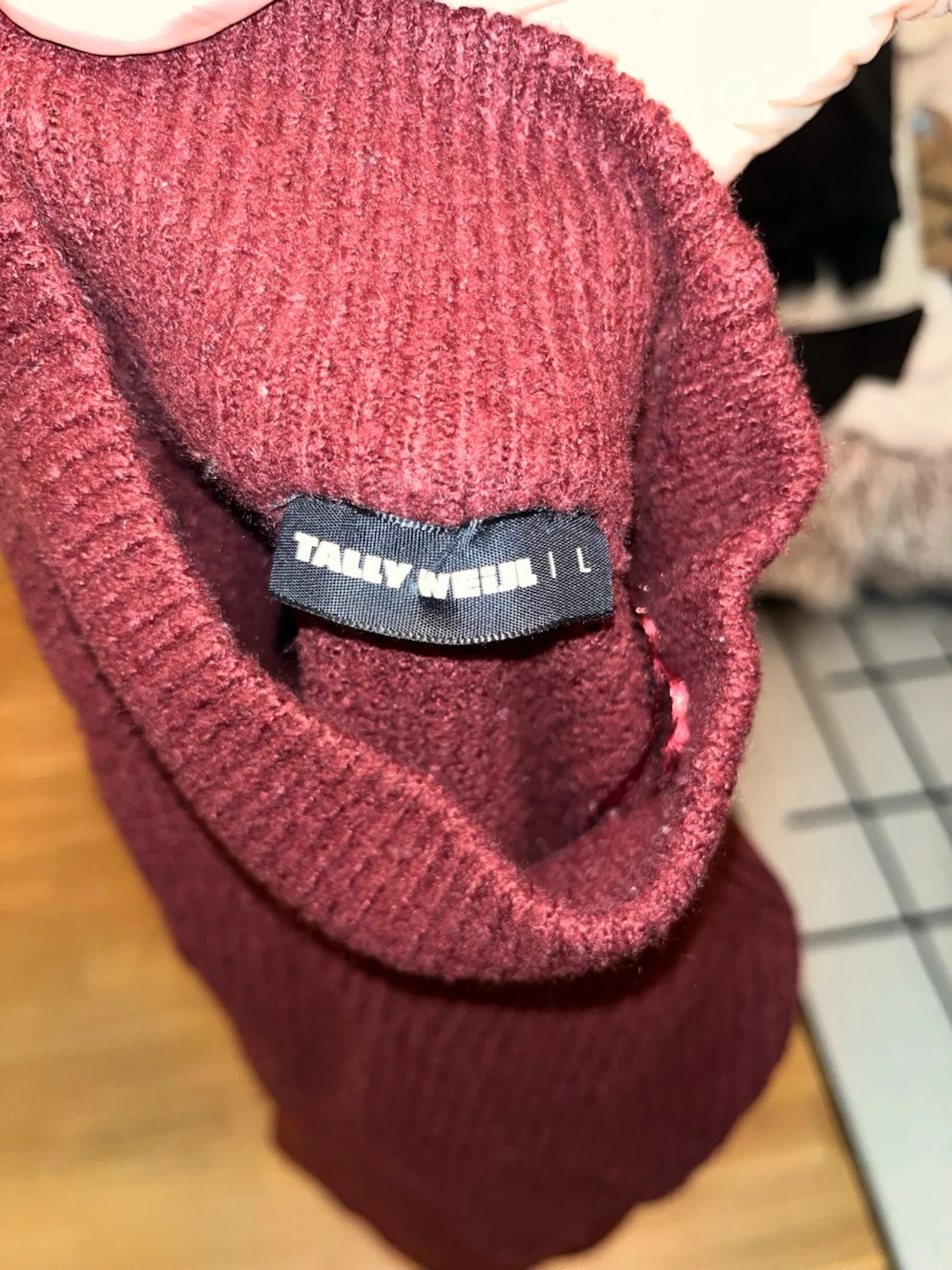 Vinröd polotröja från Tally Weijl - 1