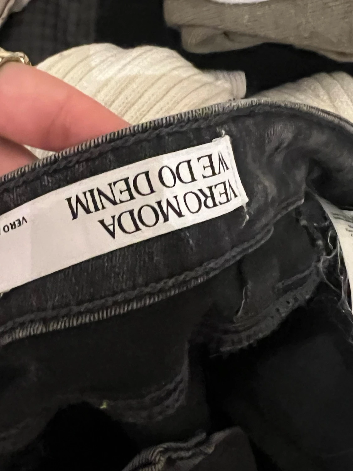 Grå bootcut jeans från Vero Moda - 3