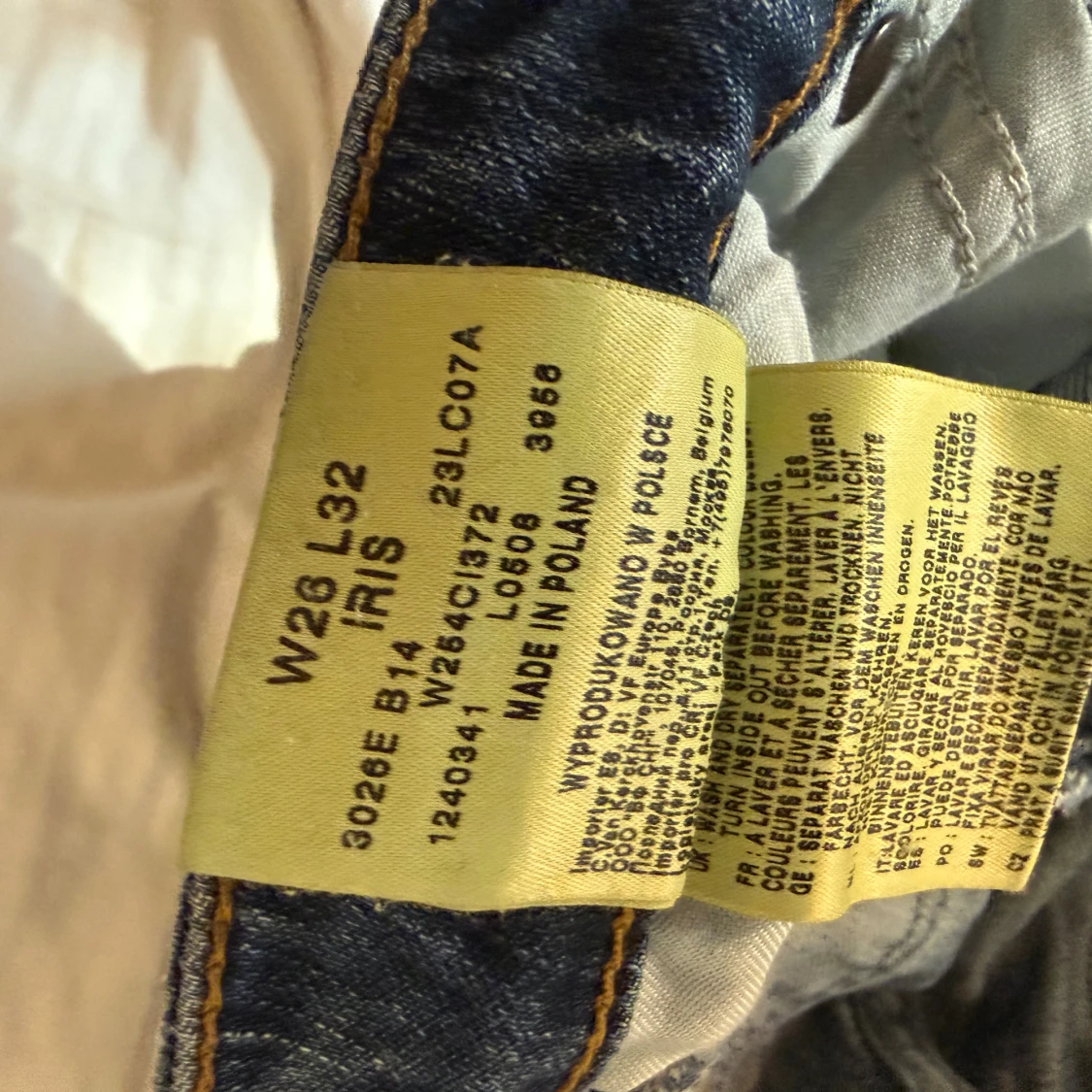 Wrangler bootcut jeans mörkblå W26 L32 - 2