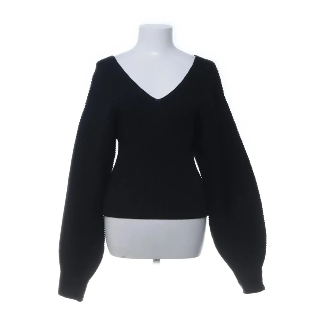 Svart stickad tröja - 1