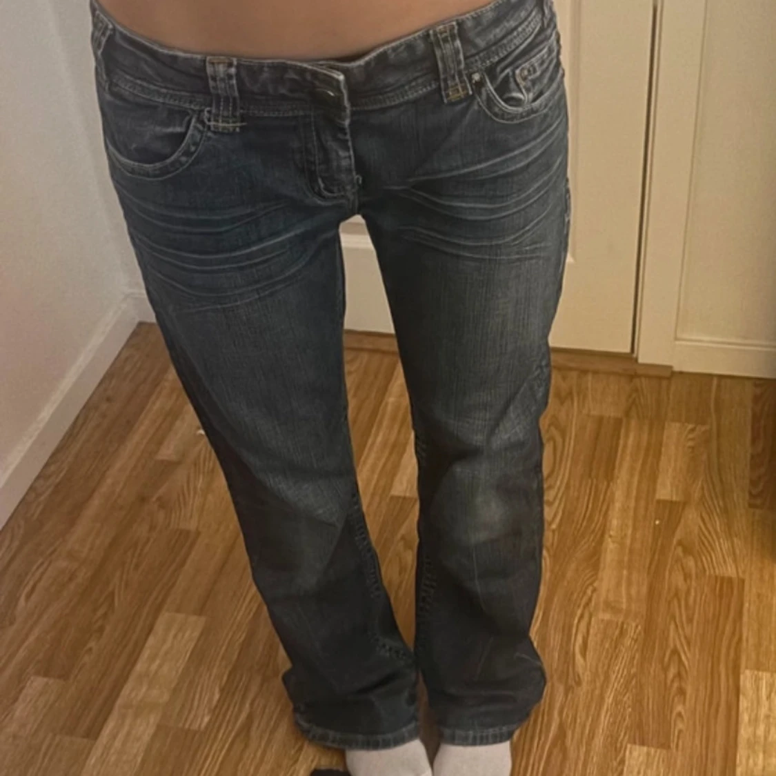 Lågmidjade jeans - 2