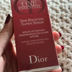 Dior Skin Boosting Super Serum - DIOR 30ML ONE ESSENTIAL SKIN BOOSTING SUPER SERUM SERUM DETOXIFIANT REGENERATEUR CELLULAIRE