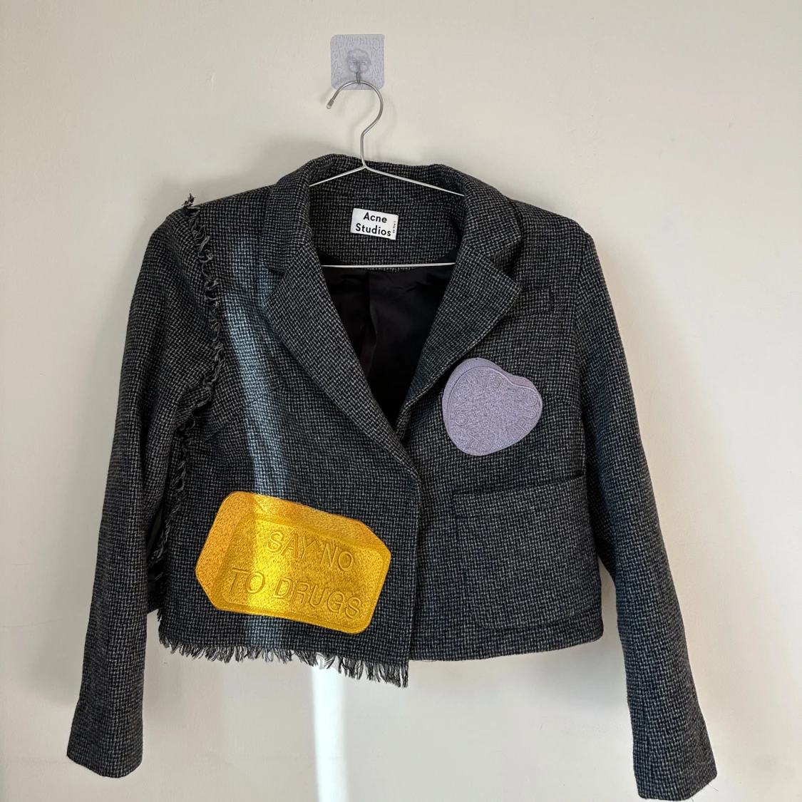 Rutig kavaj från Acne Studios med patches