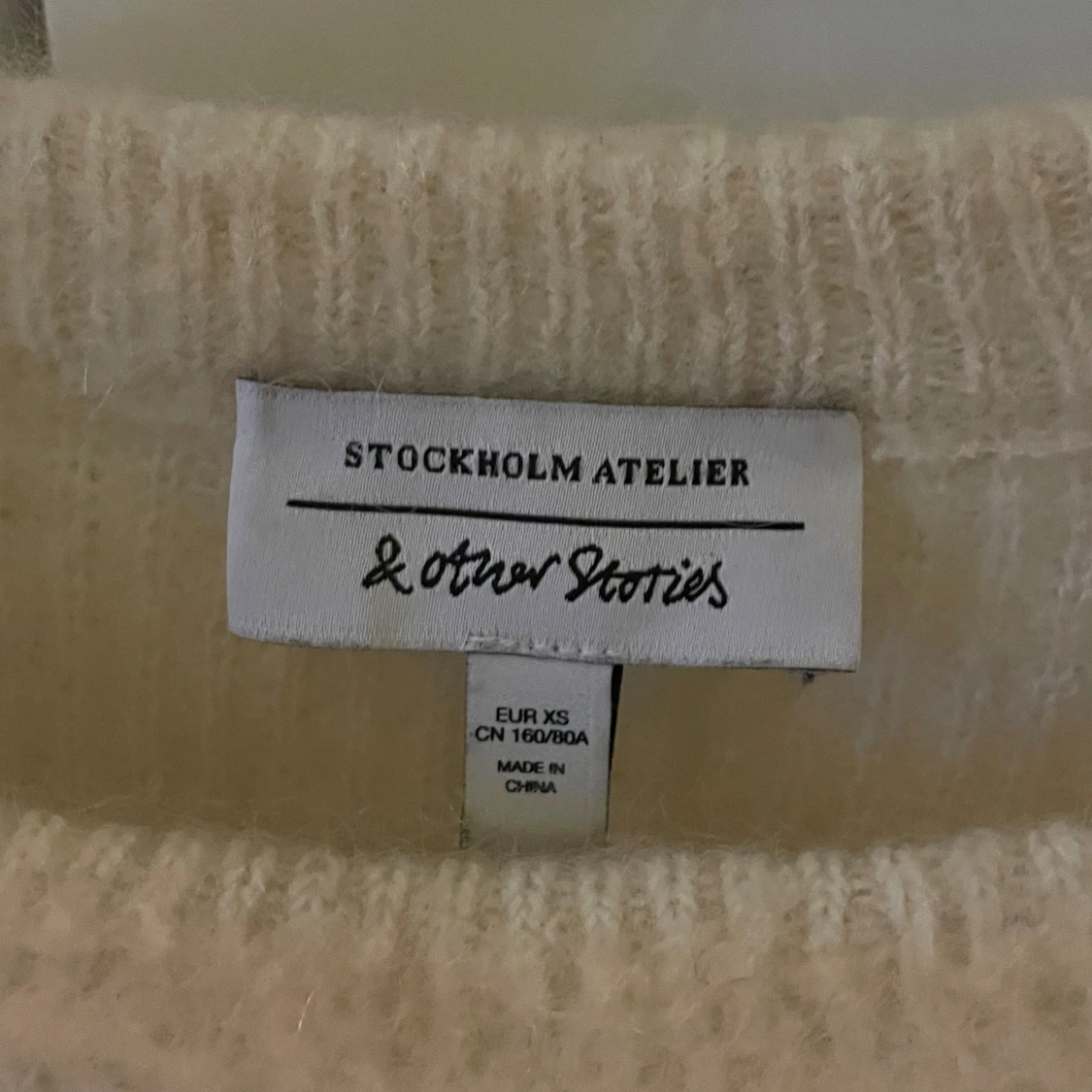 Vit stickad tröja - 3