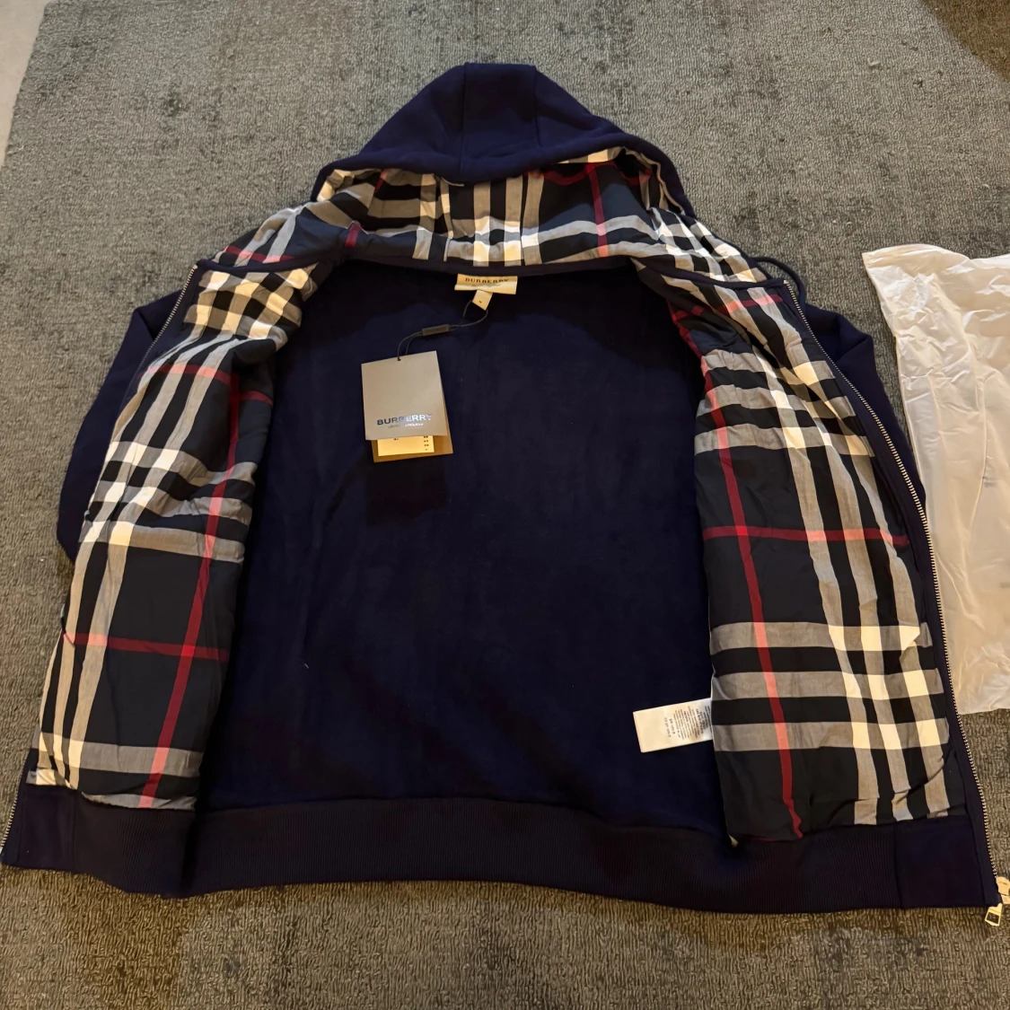 Marinblå Burberry hoodie med dragkedja - 2