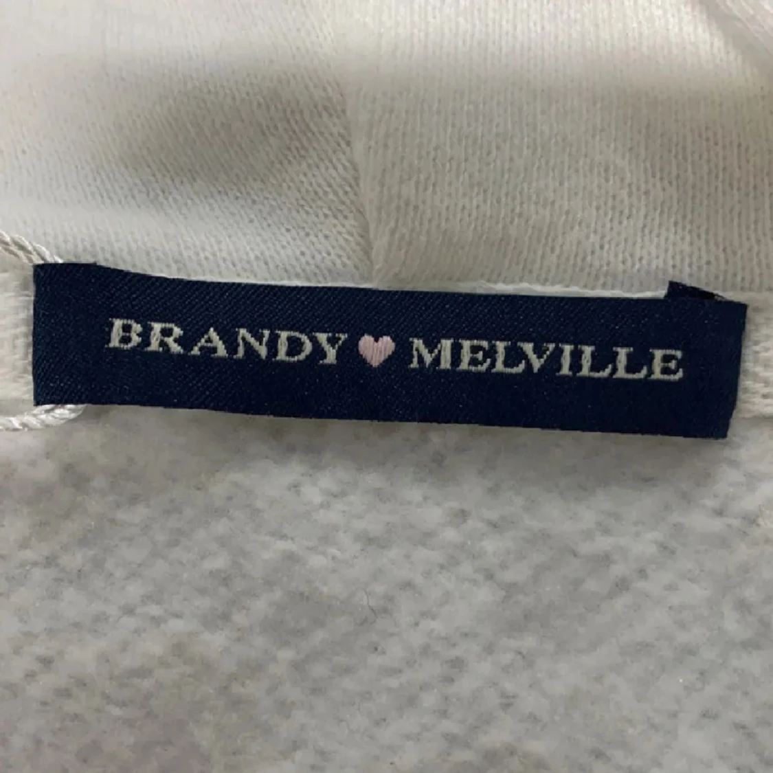 Vit kofta från Brandy Melville - 4