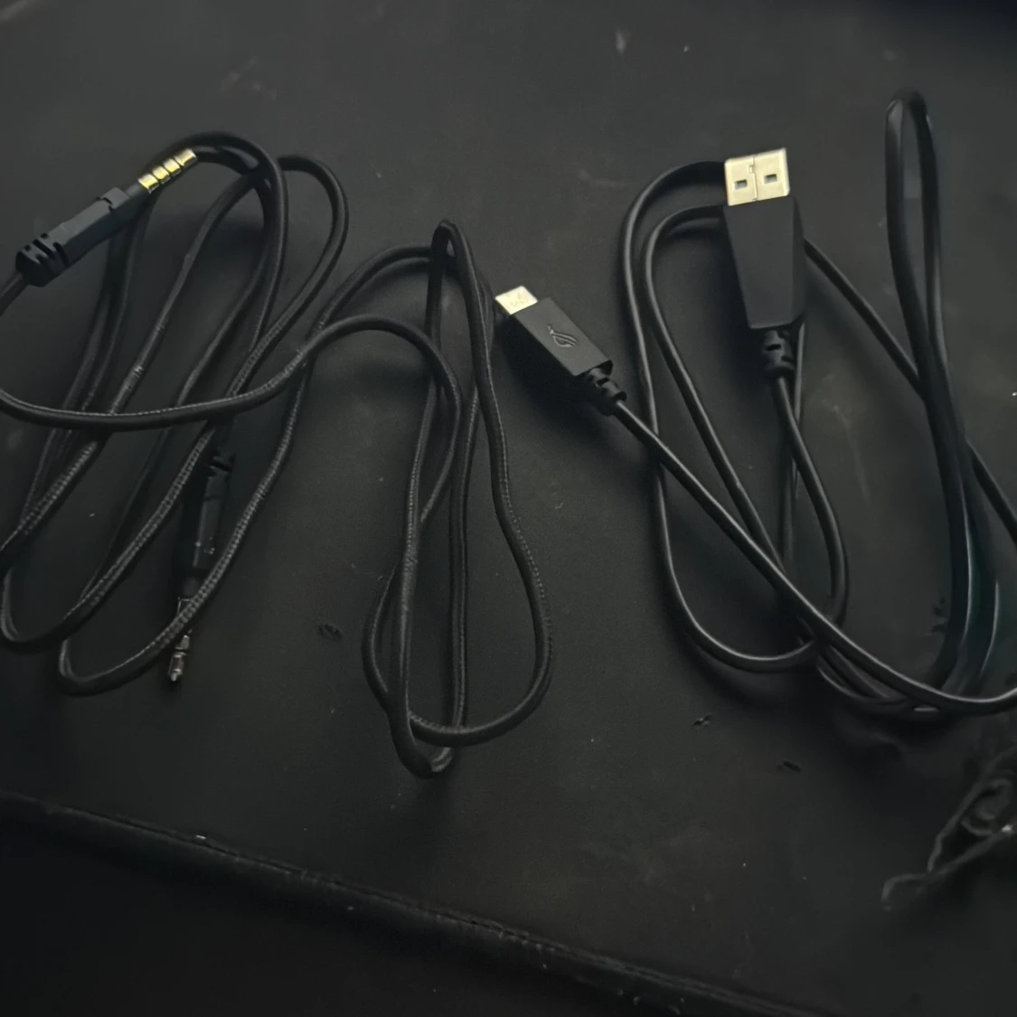 ASUS ROG Strix Go BT - 4