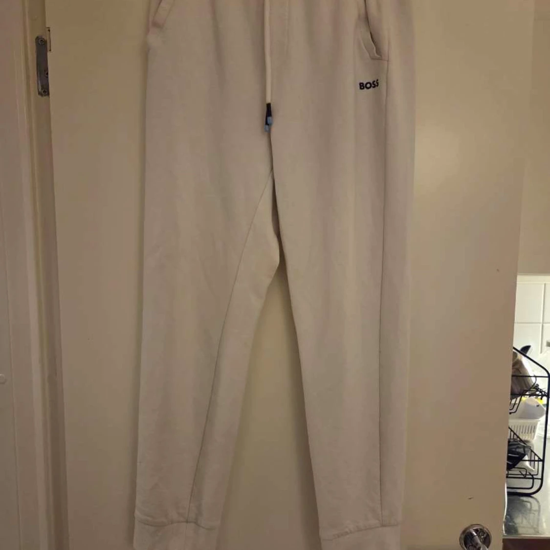 Vit sweatshirt från BOSS med tryck - 2