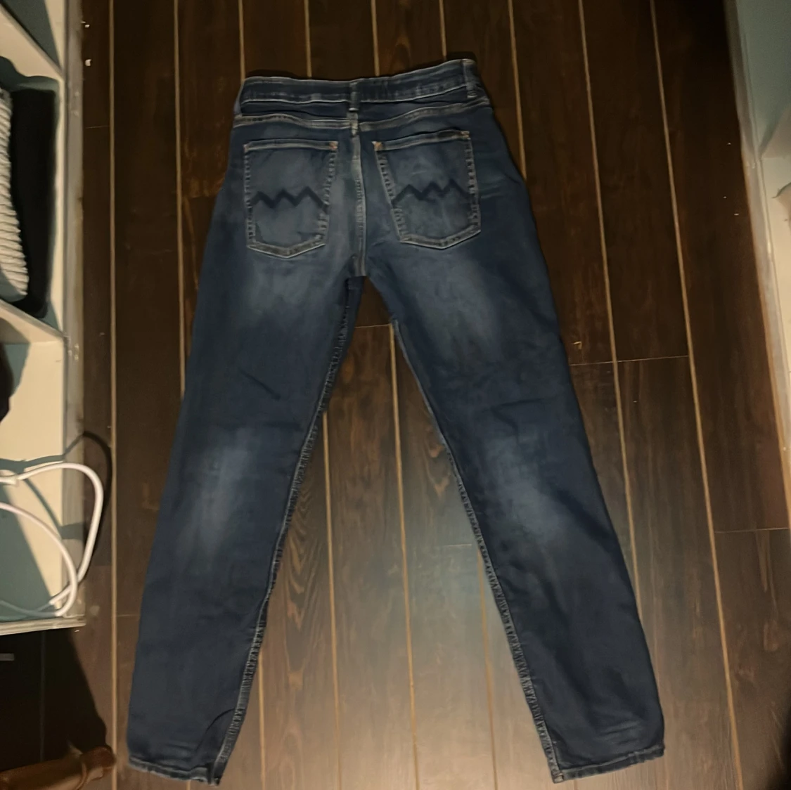 Mörkblå skinny jeans från &Denim - 1