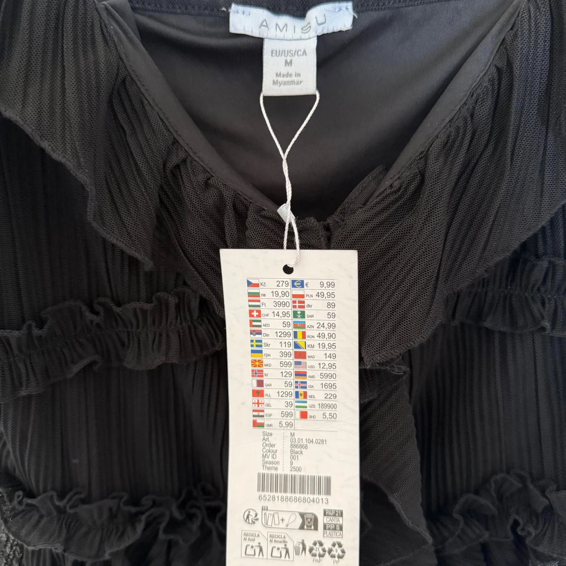 Svart volangig linnetopp från New Yorker - 2