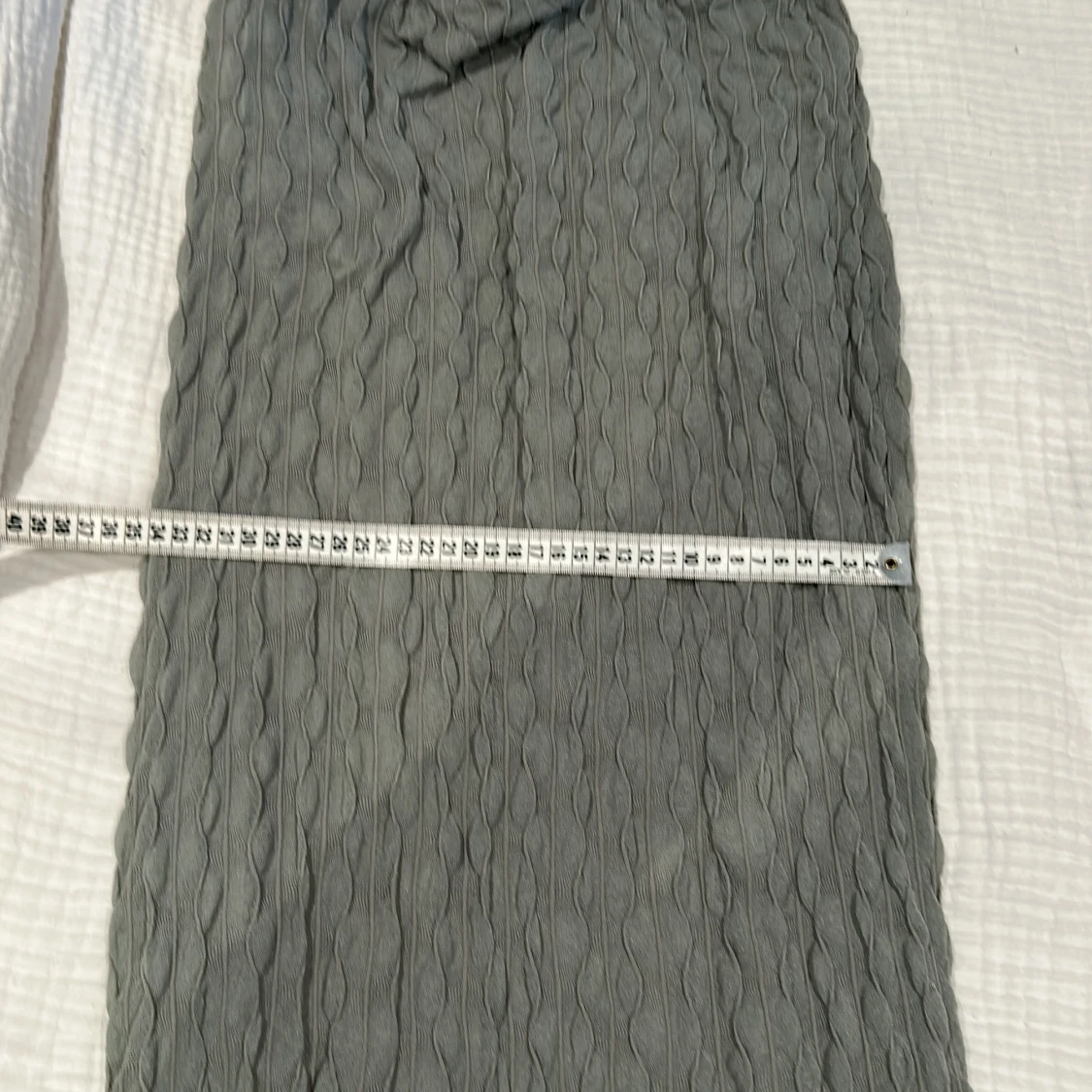 Grön lång kjol från pull n bear - 3