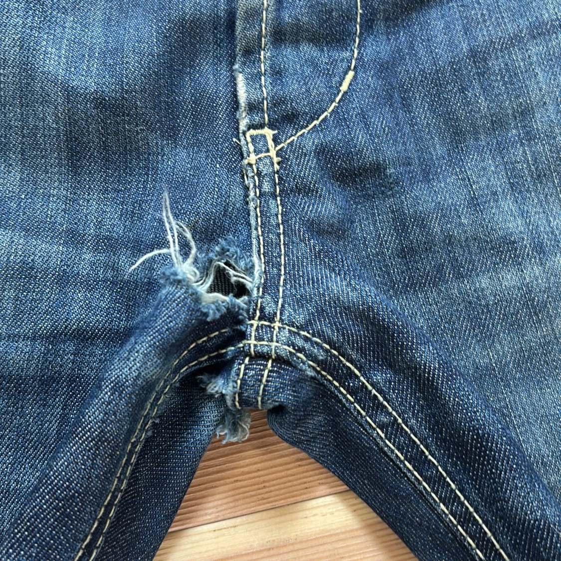 Mörkblå dondup jeans storlek 29 - 2