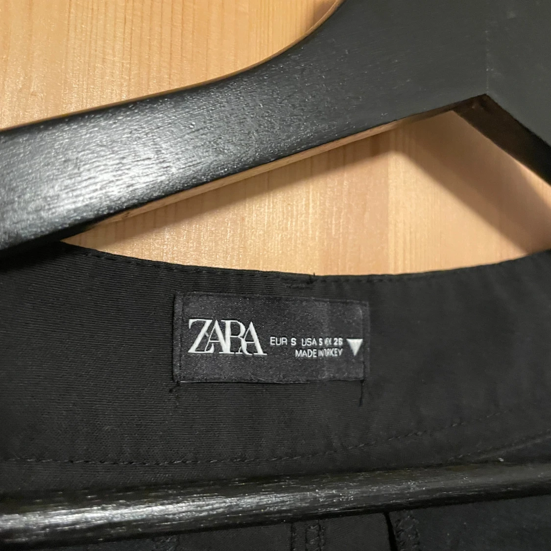 Svarta kostymbyxor från ZARA - 2