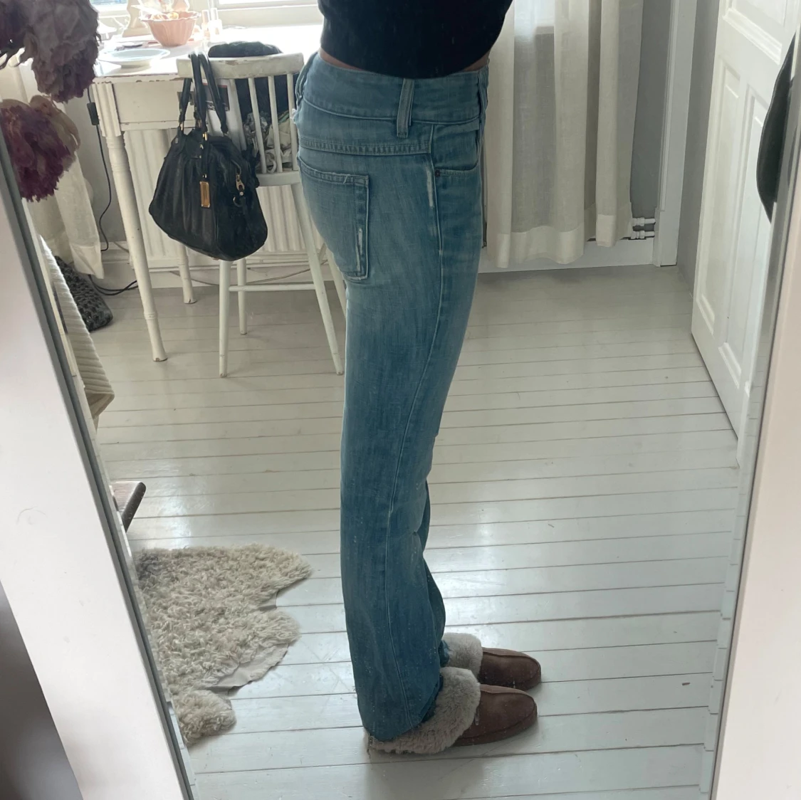 Ljusblå lågmidajde bootcut jeans från diesel - 3