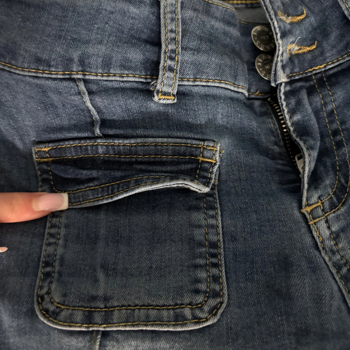 Blå bootcut jeans från Nelly - 3