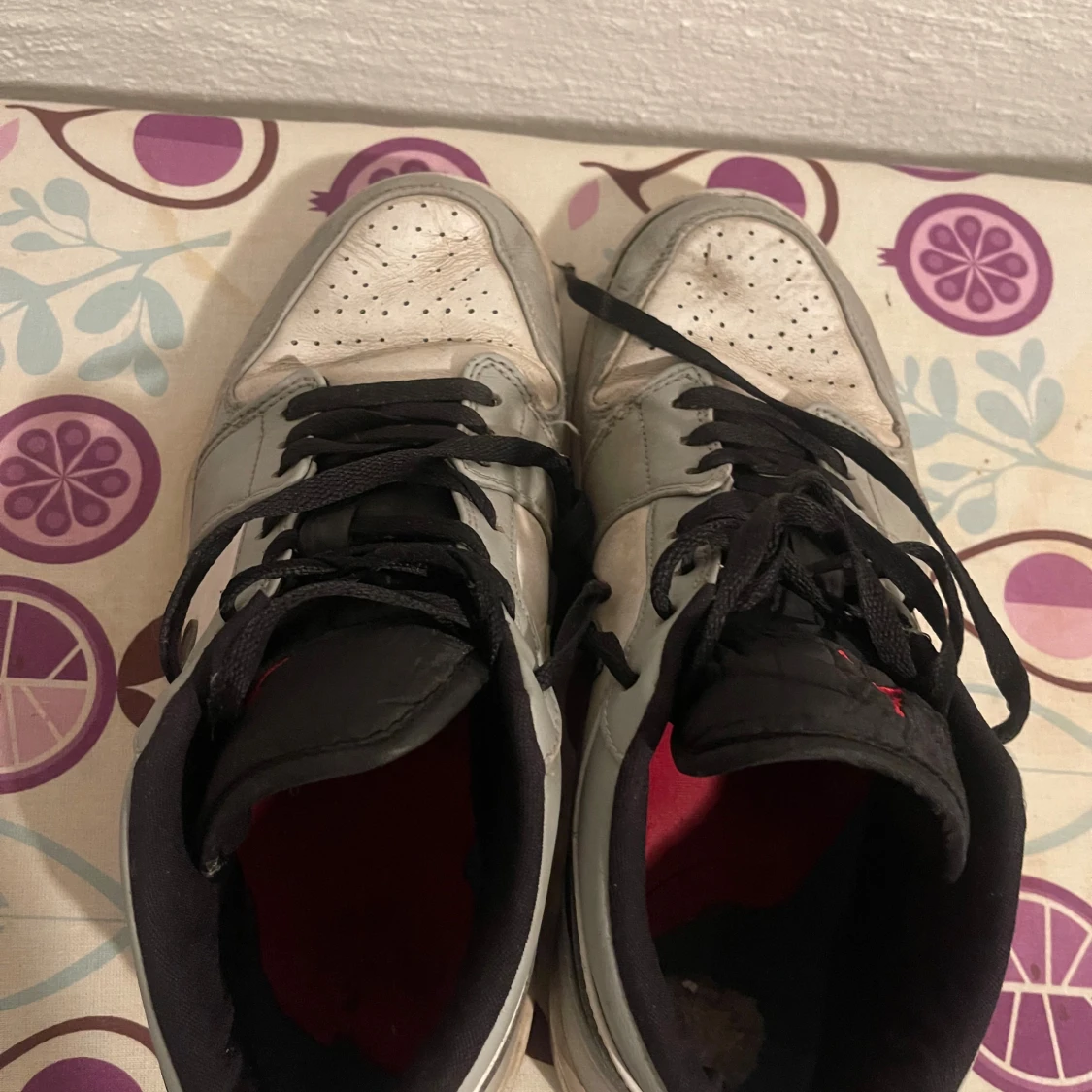 Nike Air Jordan 1 Low grå/vit - 2