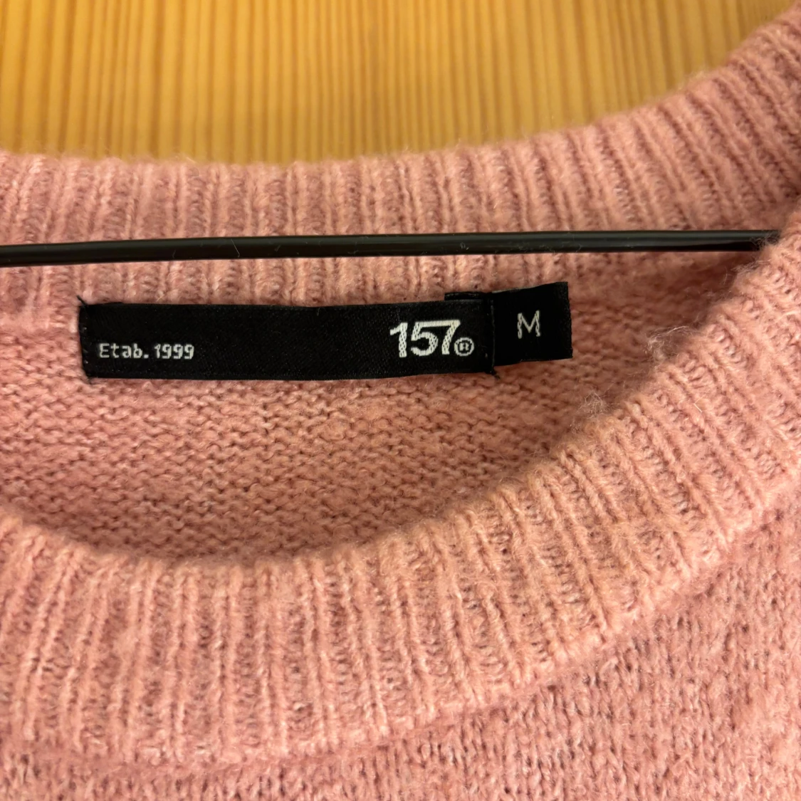 Rosa stickad tröja från 157 - 2