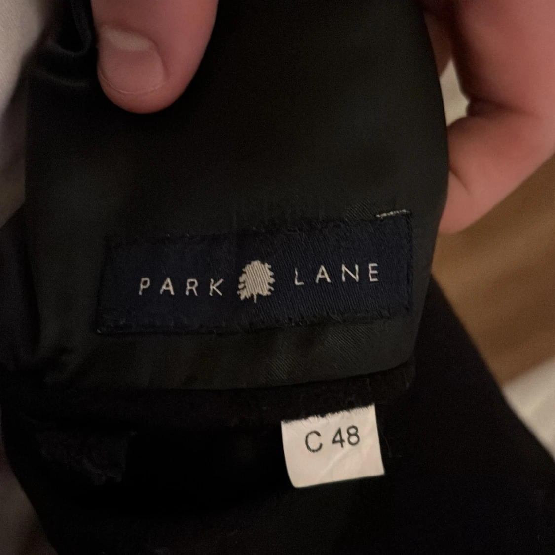 Svart rock från Park Lane, storlek 48 - 2