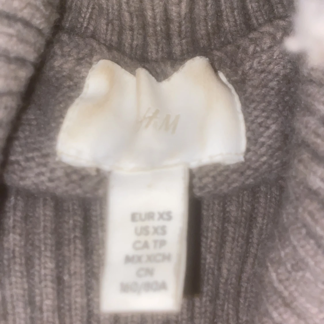 Beige polotröja från H&M XS - 1