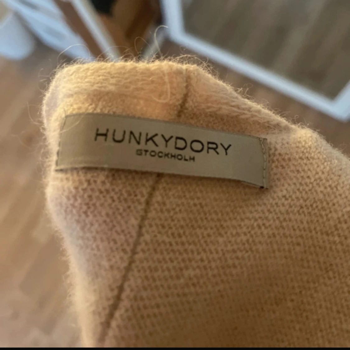 Beige stickad tröja med stjärna Hunkydory - 3