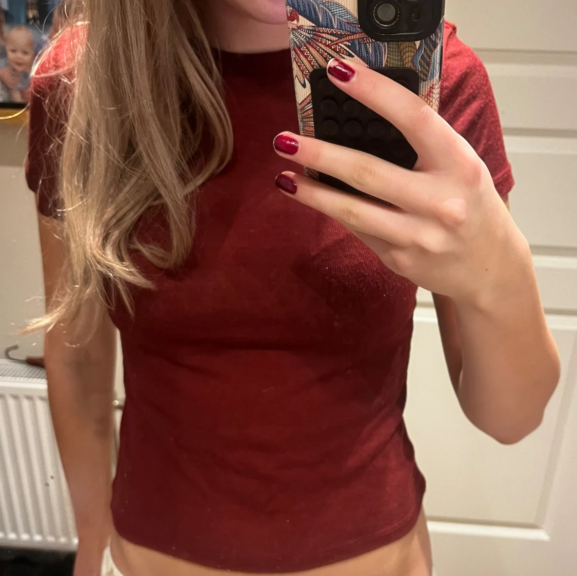 Vinröd T-shirt från HM