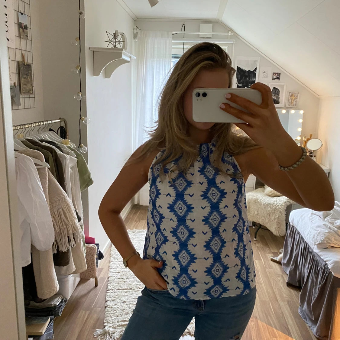 Blåvit mönstrad linnetopp - 1