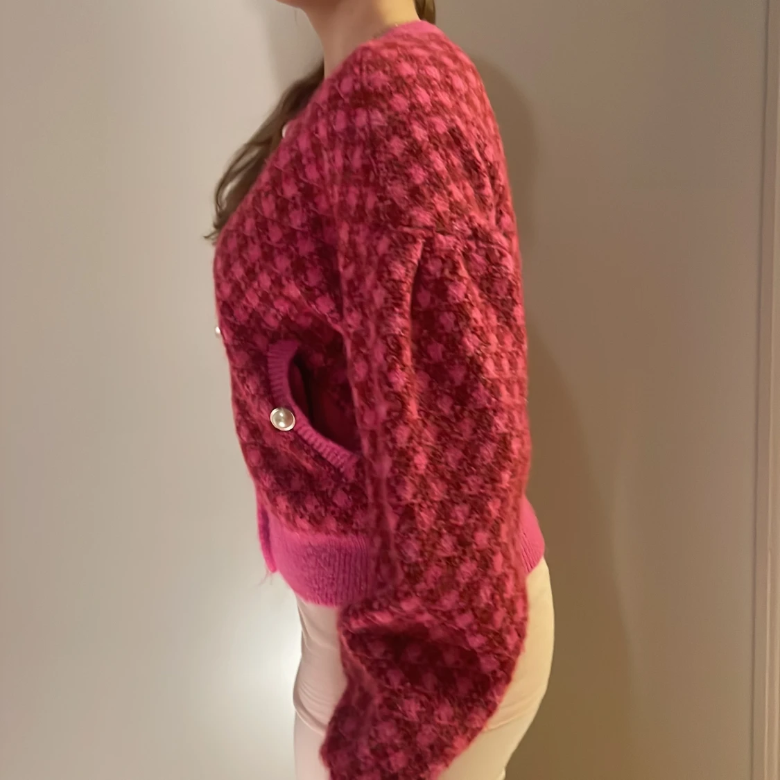 Rosa kofta med pärlknappar från Zara - 2