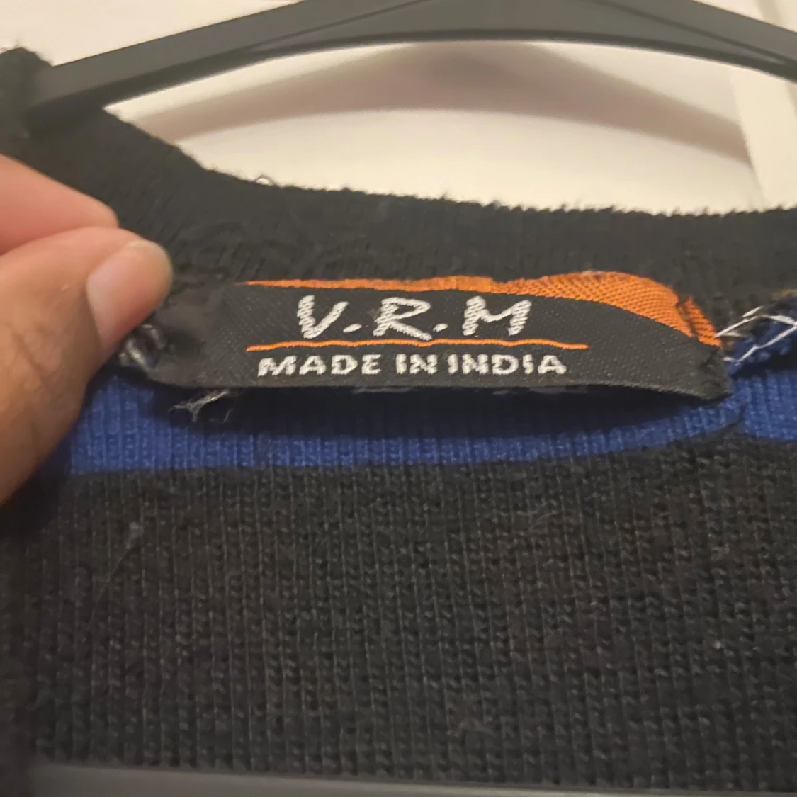 Randig ärmlös stickad tröja V.R.M - 1