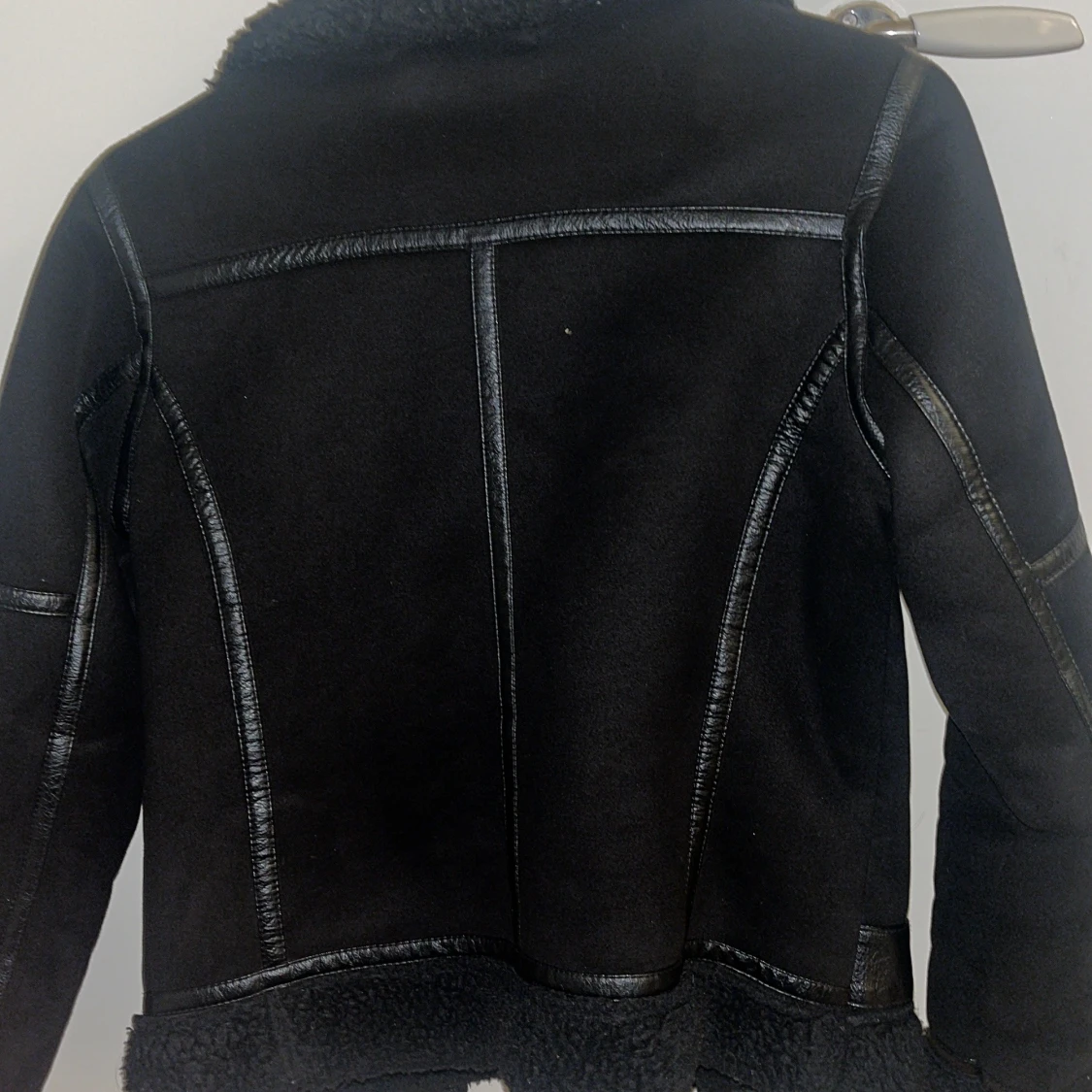 Svart teddyjacka från Zara - 2