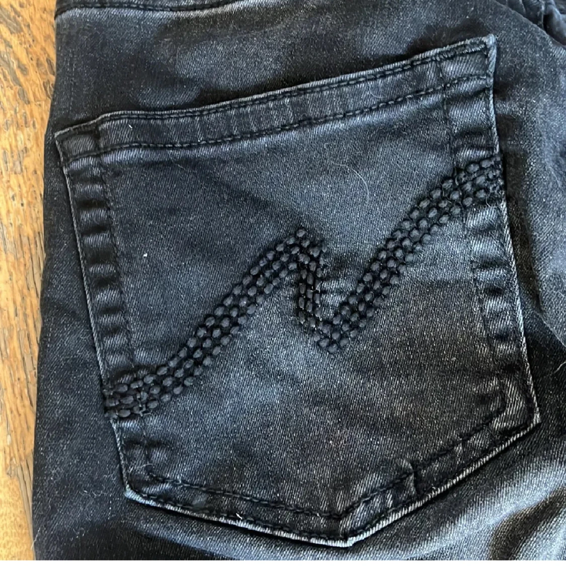 Svarta lågmidjade bootcut jeans  - 2