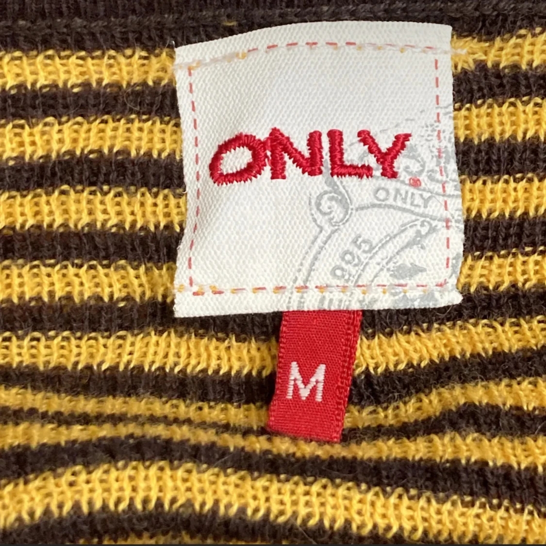 Randig kofta/topp från ONLY - 2