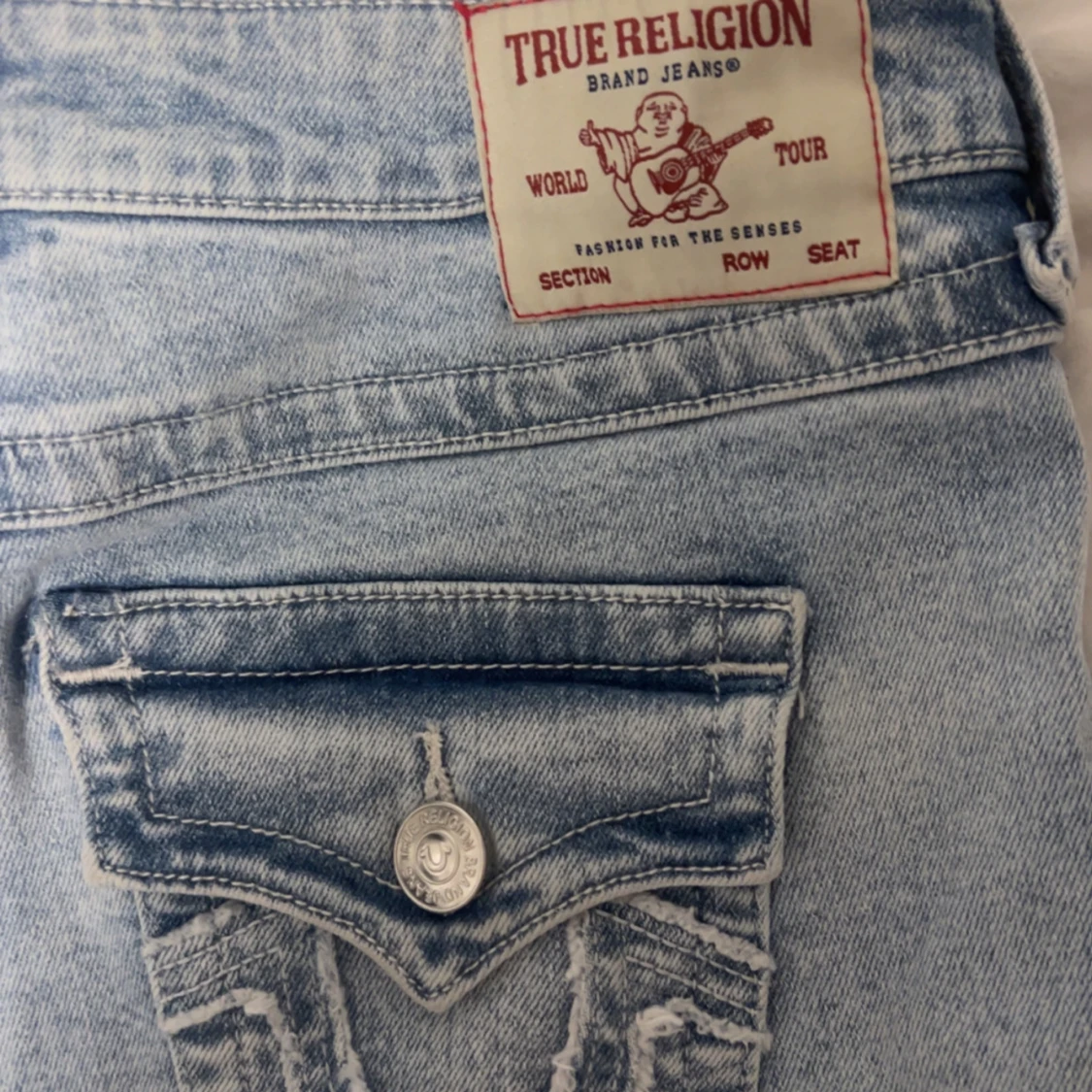 Ljusblå bootcut jeans från True Religion - 3