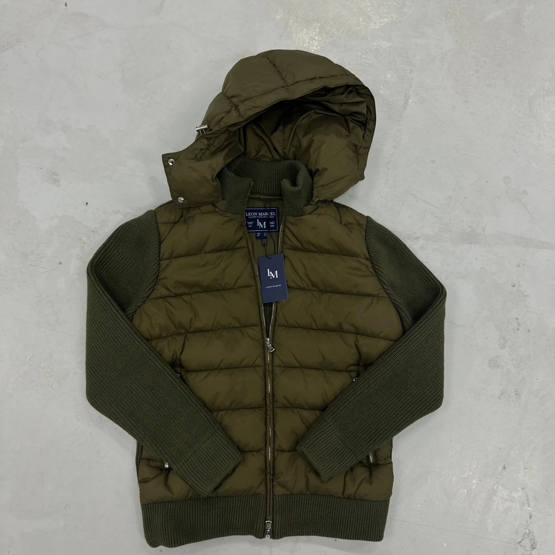 Marcel classic cardigan från Leon Marcel