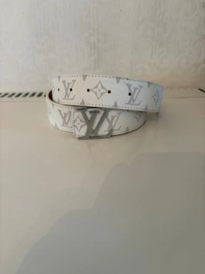 Bälte - Dm vid intresse