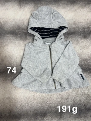 Polarn o pyret tröja - Fint använt skick. Storlek 74