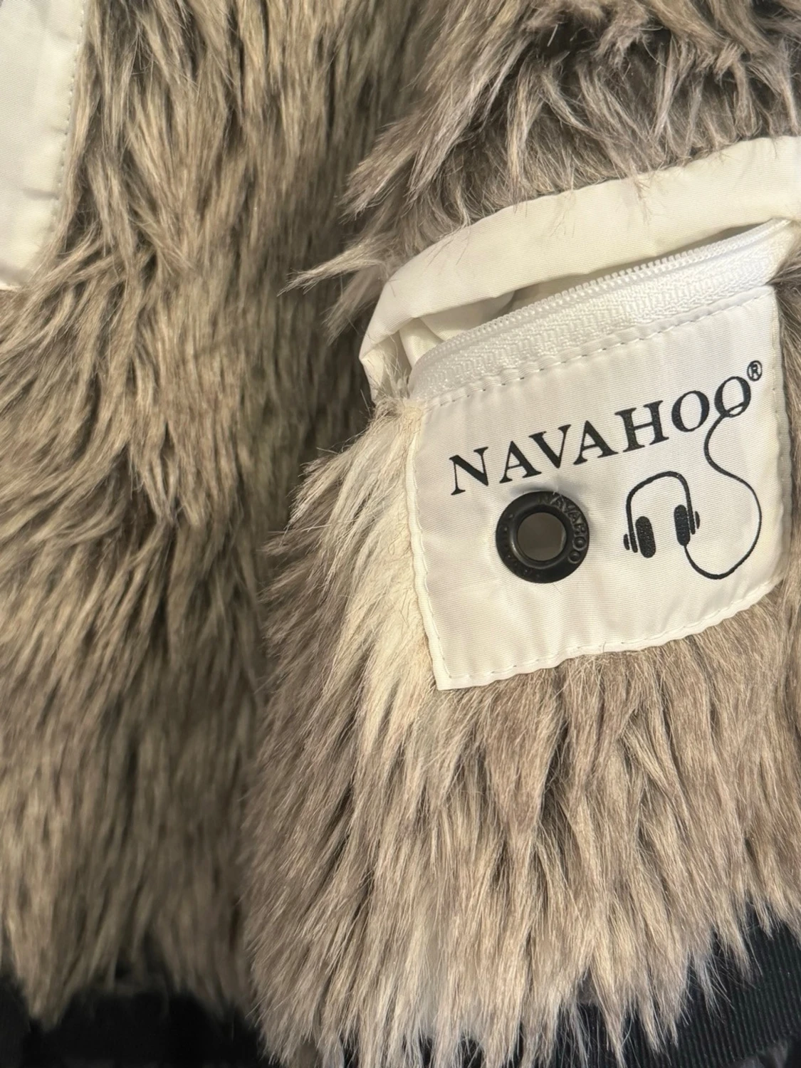 Vit lång vinterjacka med fuskpäls – varm & stilren i storlek small från Zalando - 5