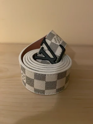 Vit bälte - Passar mig inte 