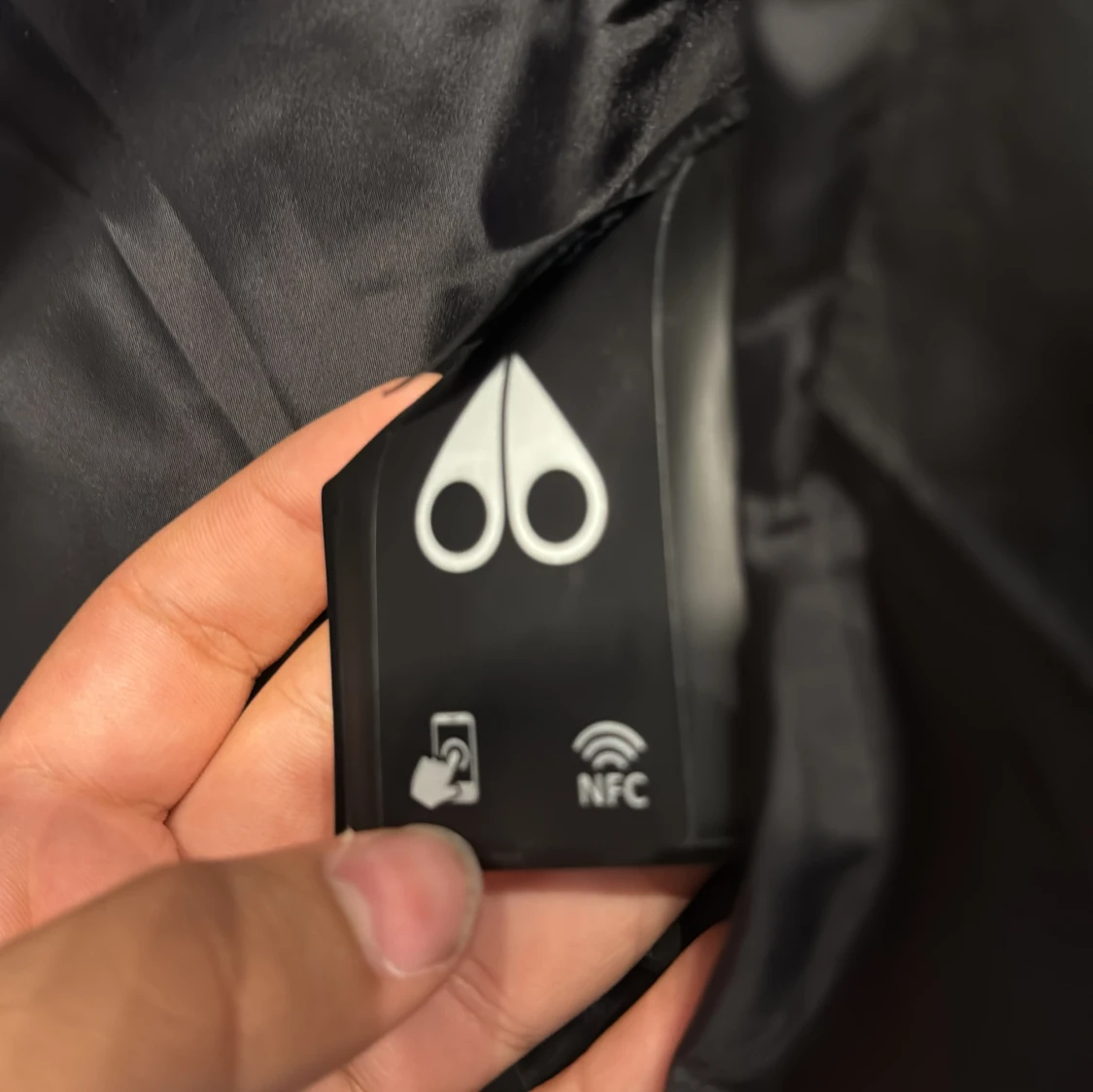 Svart pufferjacka från Moose Knuckles - 3