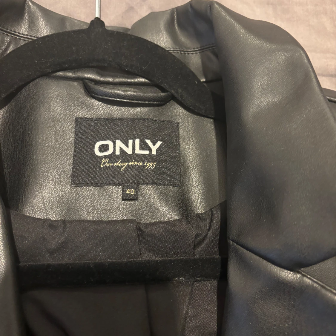 Svart läder jacka  - 1