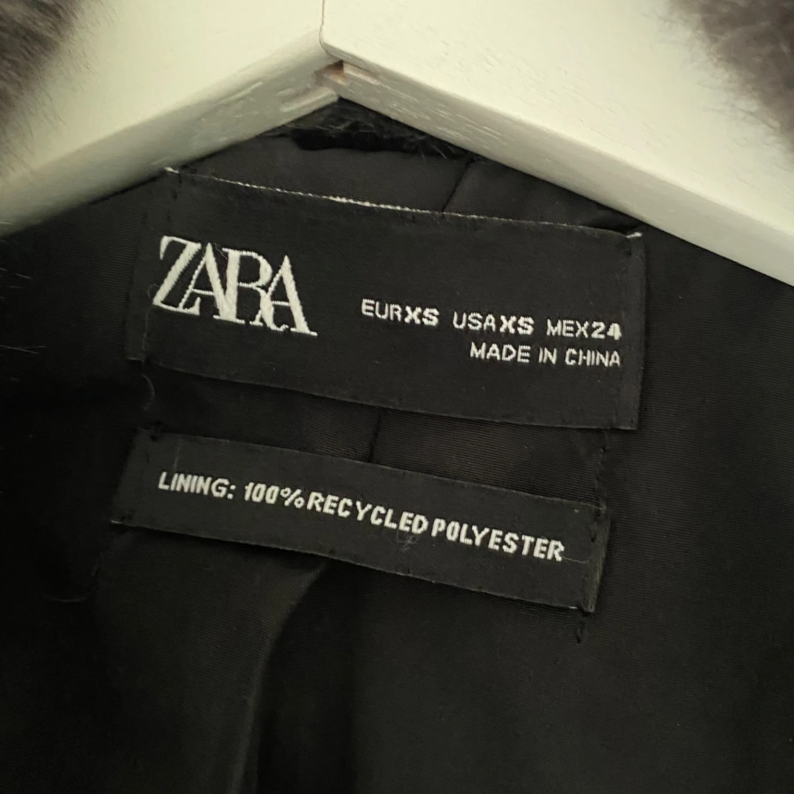 Svart pälsjacka  - 4