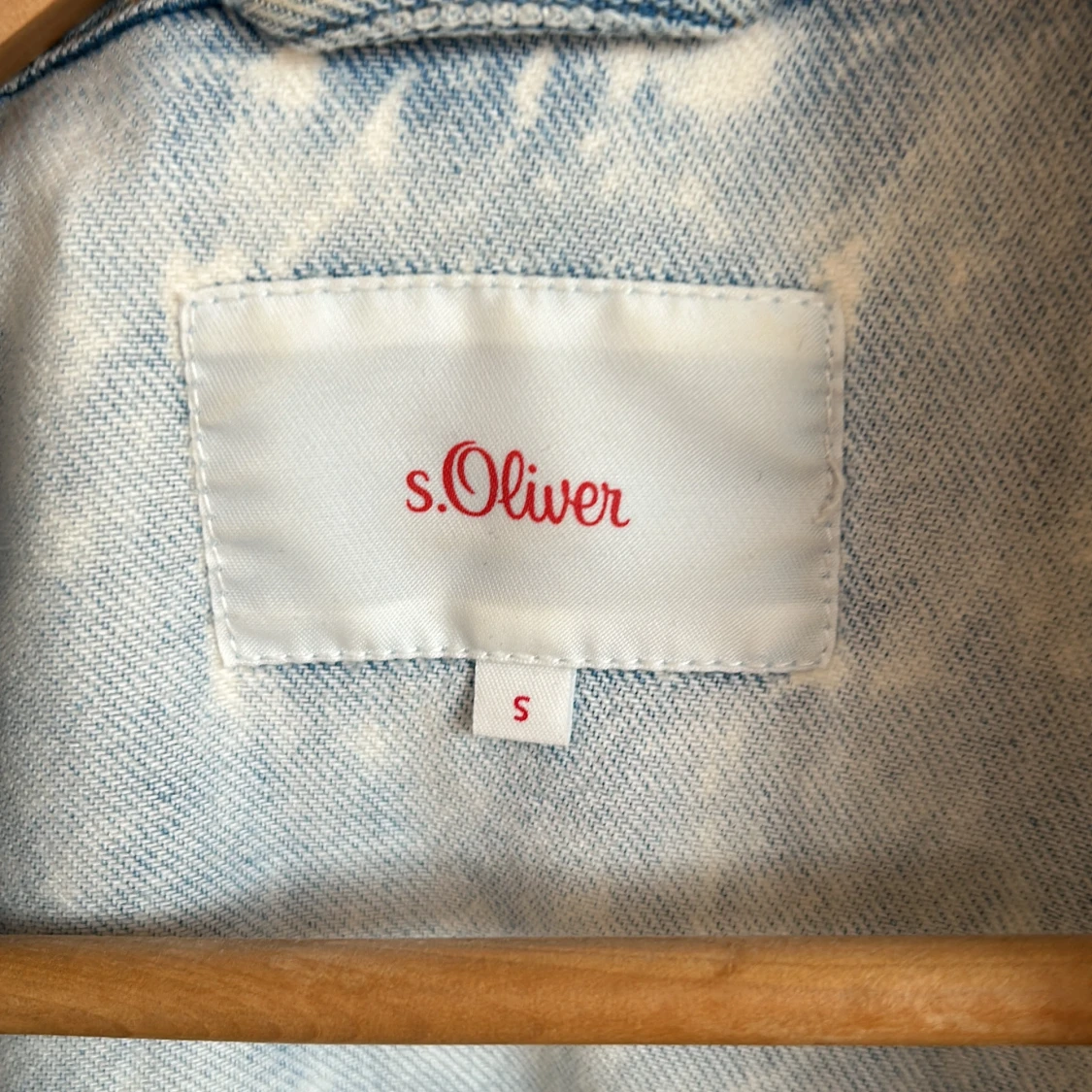 Ljusblå croppad jeansjacka s.Oliver - 3