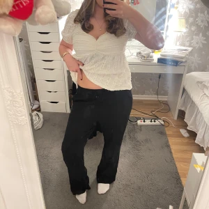 Linnebyxor - Mid waist linnebyxor från lager 157, aldrig använda!