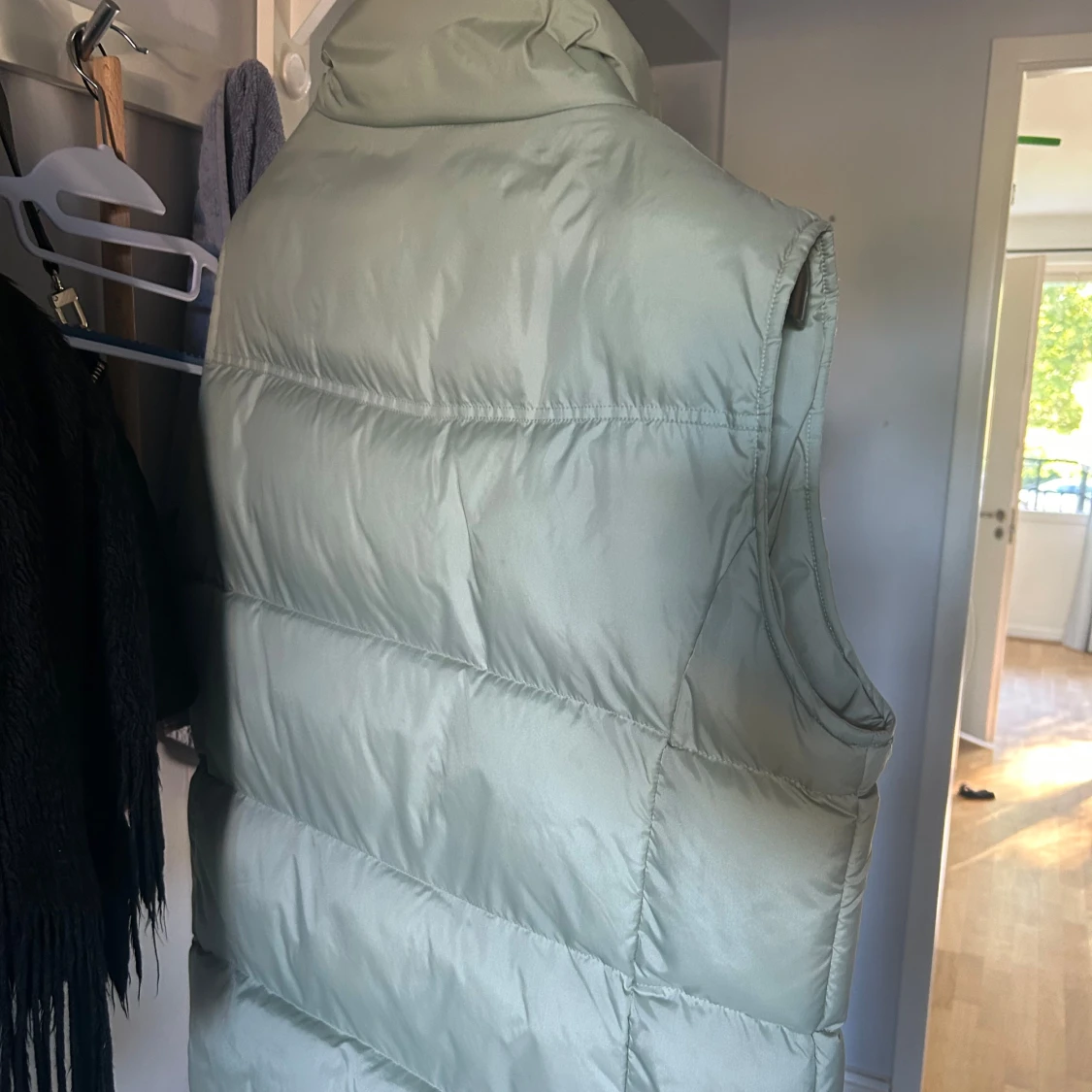 Grön dunväst från True North - 1