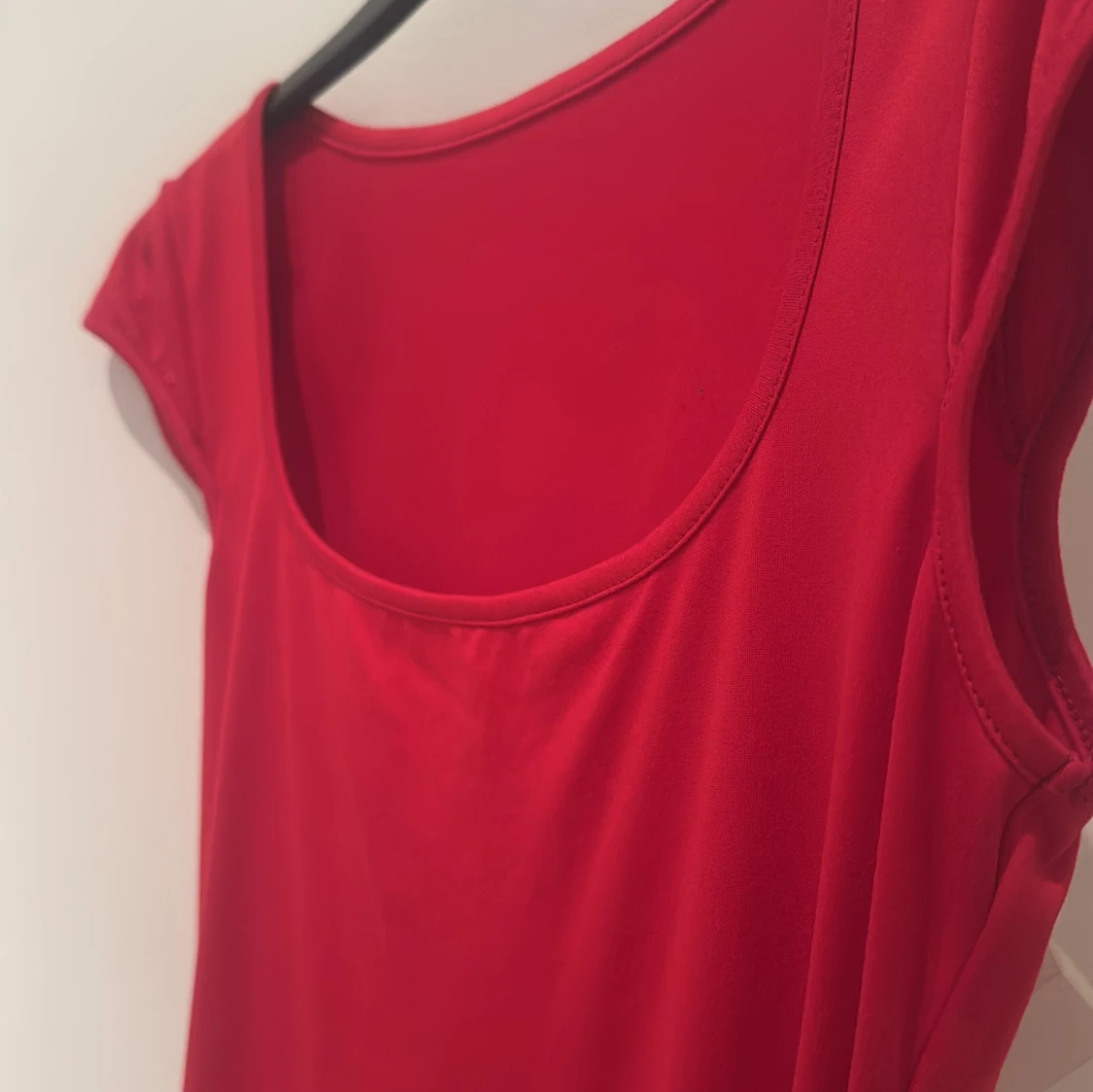 Röd kort klänning från SHEIN - 1