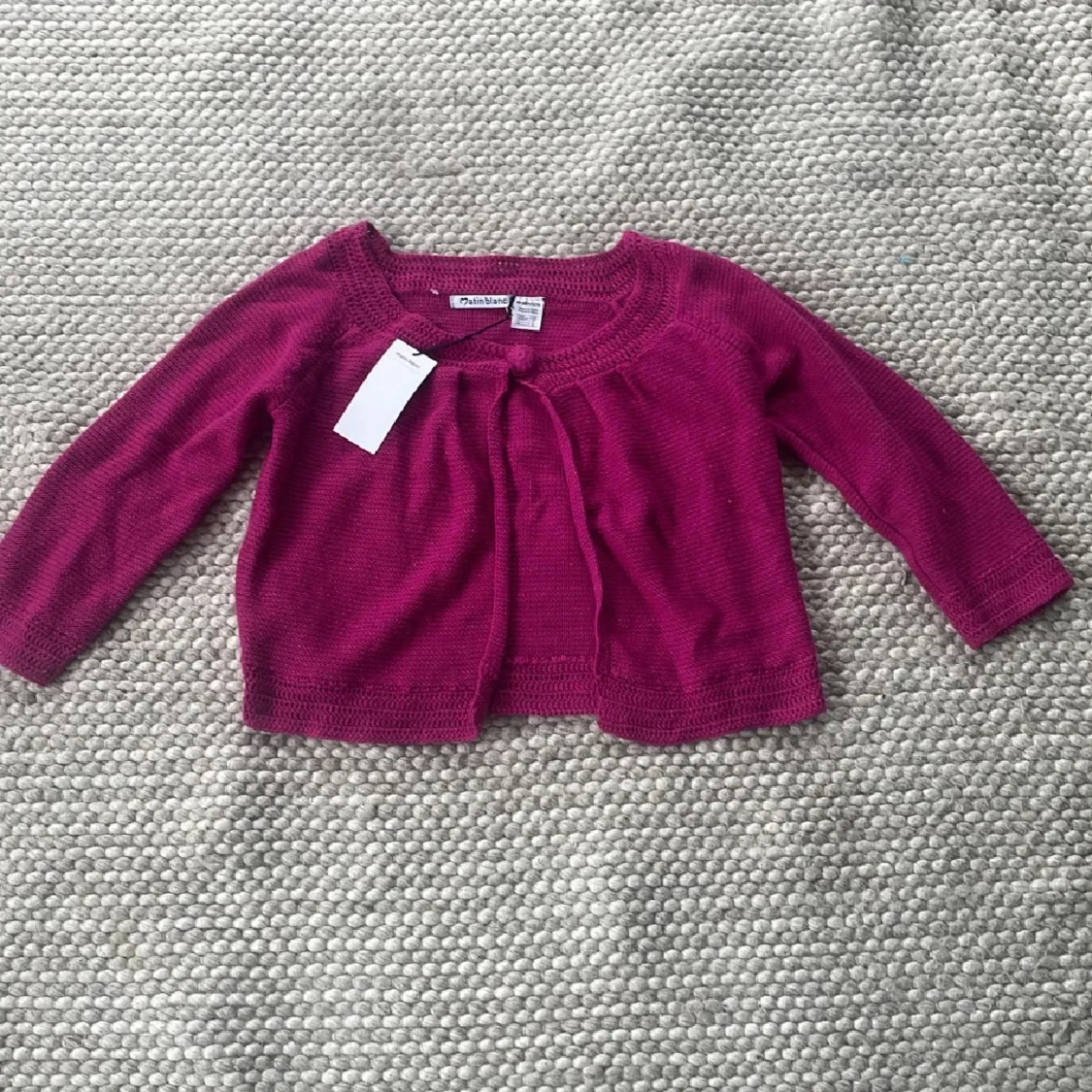  Söt Mörkrosa kofta/bolero från Matin Blanc