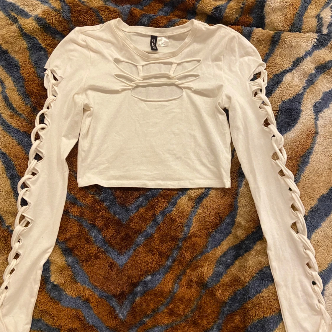 Vit croppad långärmad topp