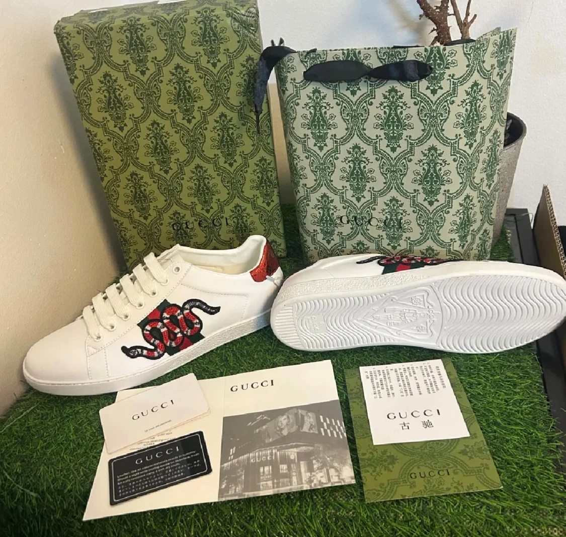 Gucci Ace sneakers med orm söker byte - 1