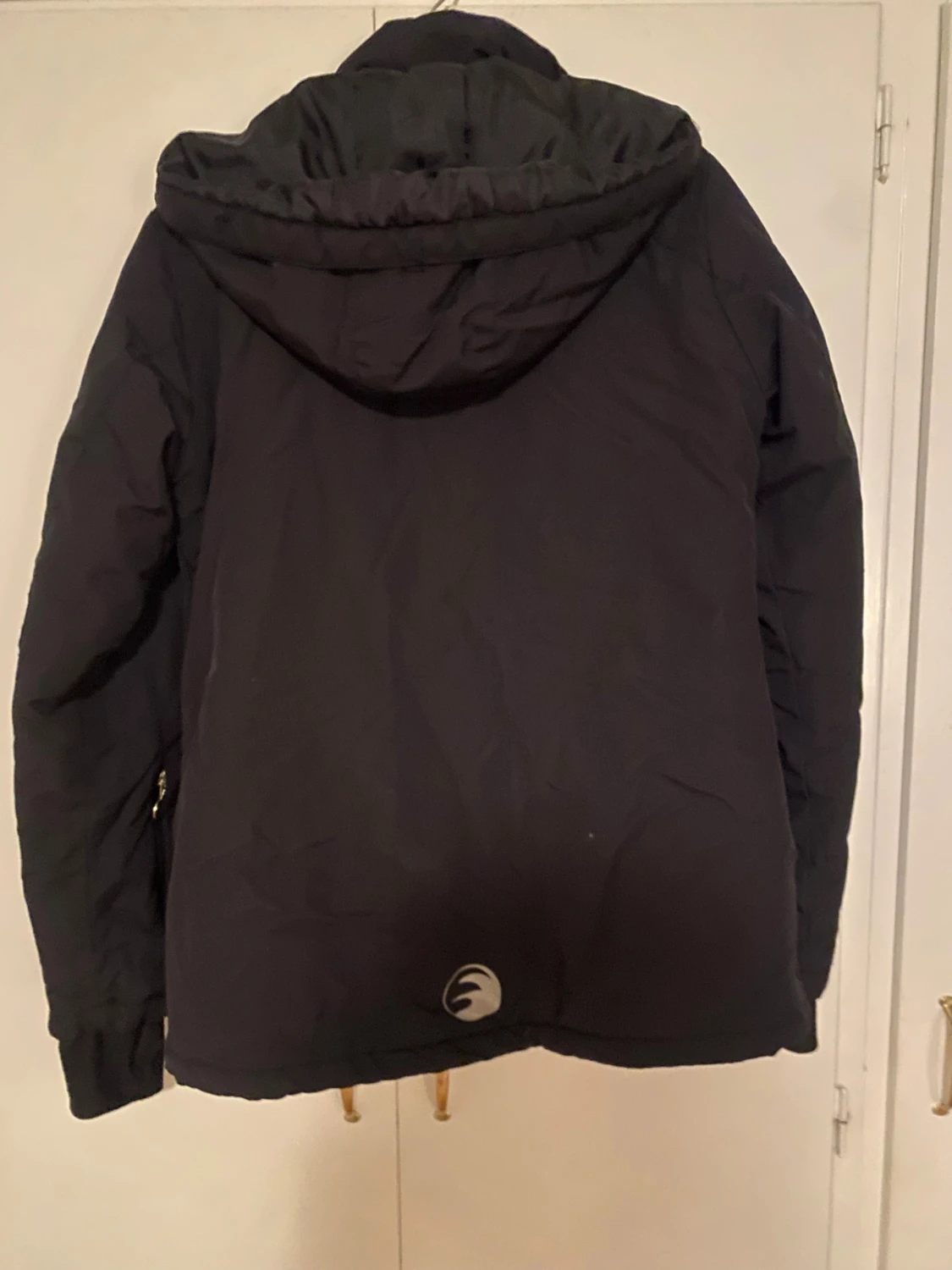 Svart vinterjacka för ungdom från Wave Sportwear - 2