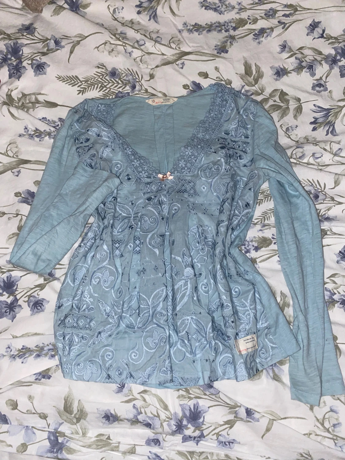 Ljusblå blus från Odd Molly